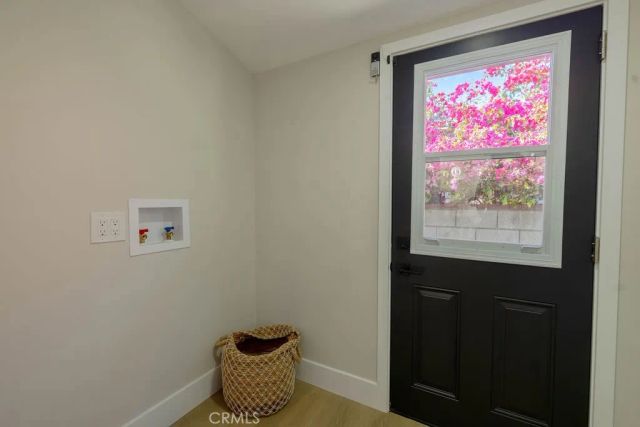 5710 Wilbur, Tarzana, CA 91356