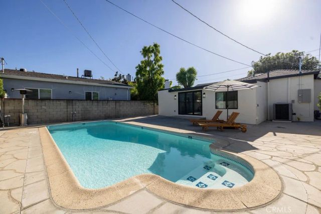 5710 Wilbur, Tarzana, CA 91356