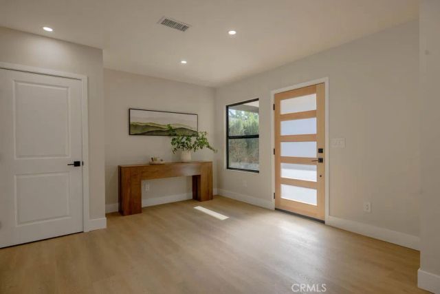 5710 Wilbur, Tarzana, CA 91356
