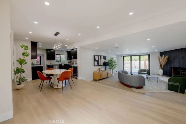 5710 Wilbur, Tarzana, CA 91356