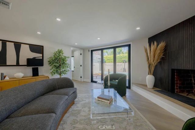 5710 Wilbur, Tarzana, CA 91356