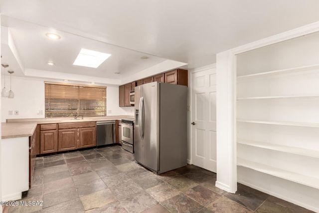 8909 E Palm Tree Drive, Tucson, AZ 85710