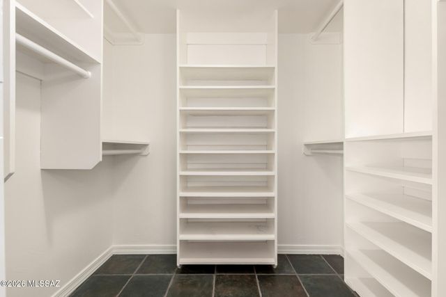 8909 E Palm Tree Drive, Tucson, AZ 85710