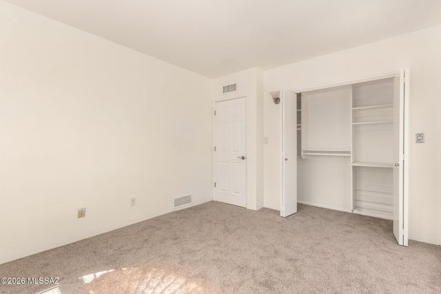 8909 E Palm Tree Drive, Tucson, AZ 85710