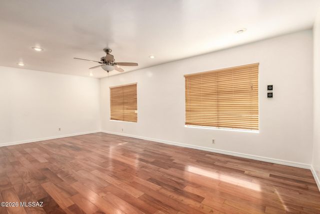 8909 E Palm Tree Drive, Tucson, AZ 85710