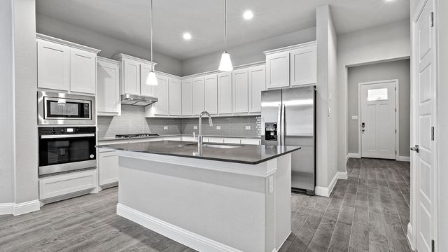 10825 BLOODSTONE Drive, Fort Worth, TX 76036