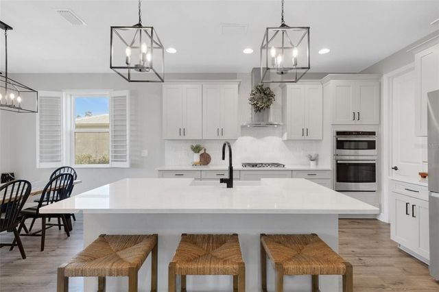 16804 SAVORY MIST CIRCLE, Bradenton, FL 34211