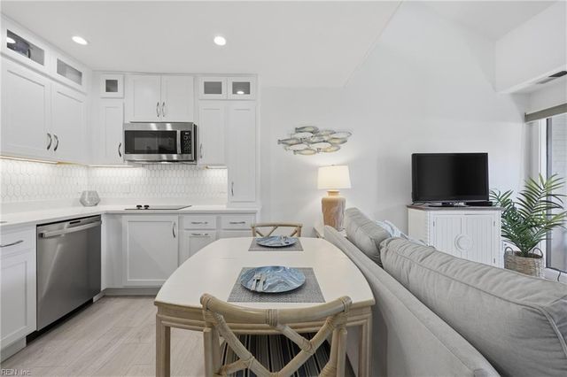 4004 Atlantic Ave Apt CS11, Virginia Beach, VA 23451
