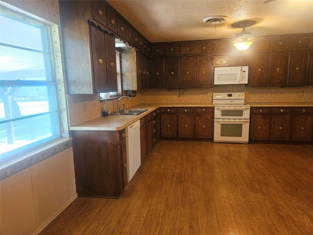 2620 County Road 531, Burleson, TX 76028
