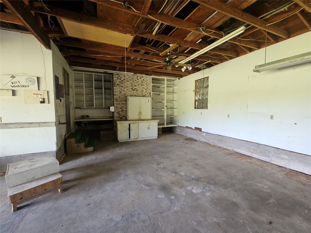 2620 County Road 531, Burleson, TX 76028