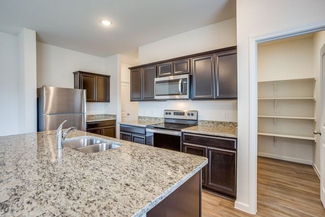 1804 Wolf Run, Anna, TX 75409