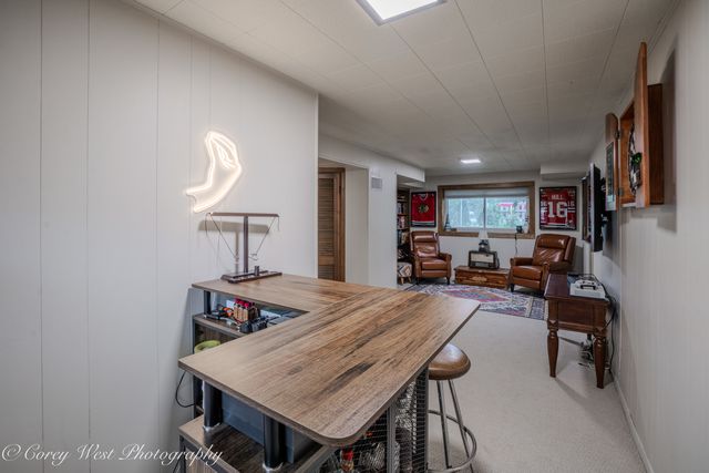 398 W Saint Charles Road, Elmhurst, IL 60126