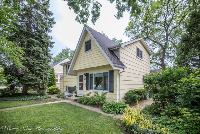 398 W Saint Charles Road, Elmhurst, IL 60126
