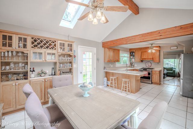 398 W Saint Charles Road, Elmhurst, IL 60126