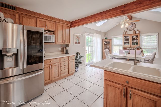 398 W Saint Charles Road, Elmhurst, IL 60126