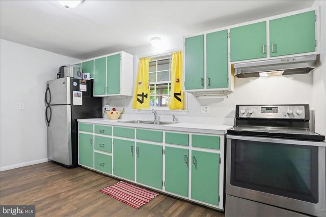 592 WILLINGHAM RD, Charles Town, WV 25414