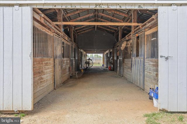 592 WILLINGHAM RD, Charles Town, WV 25414