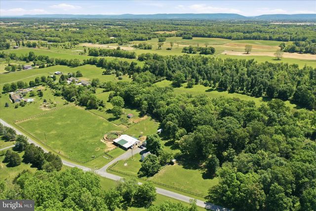 592 WILLINGHAM RD, Charles Town, WV 25414