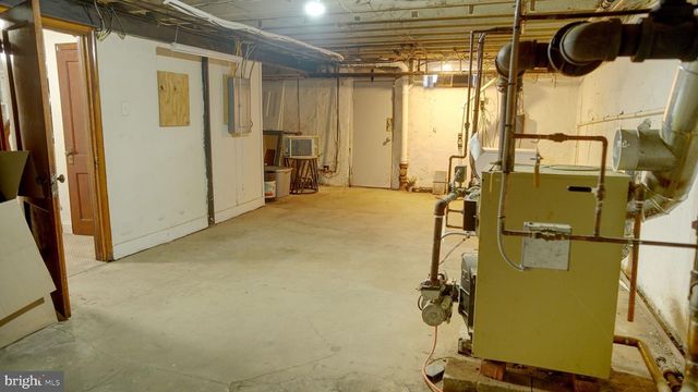 1 DEVELON RD, Elkins Park, PA 19027