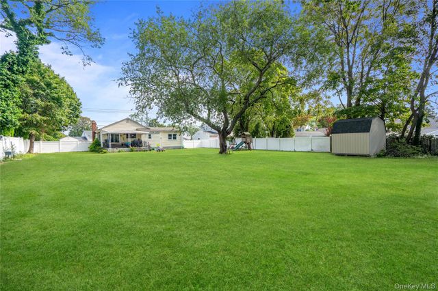 162 Carlls Path, Deer Park, NY 11729