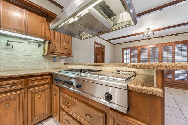 11410 Rothglen Street, Houston, TX 77070