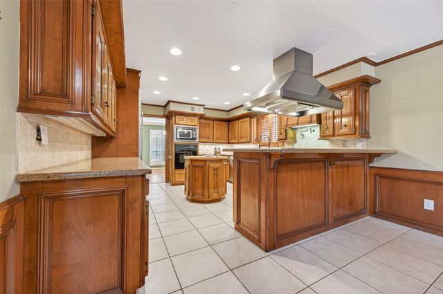 11410 Rothglen Street, Houston, TX 77070