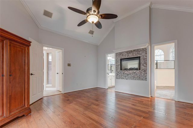 6909 Tournament Drive, Houston, TX 77069