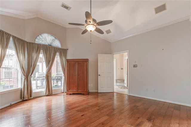 6909 Tournament Drive, Houston, TX 77069