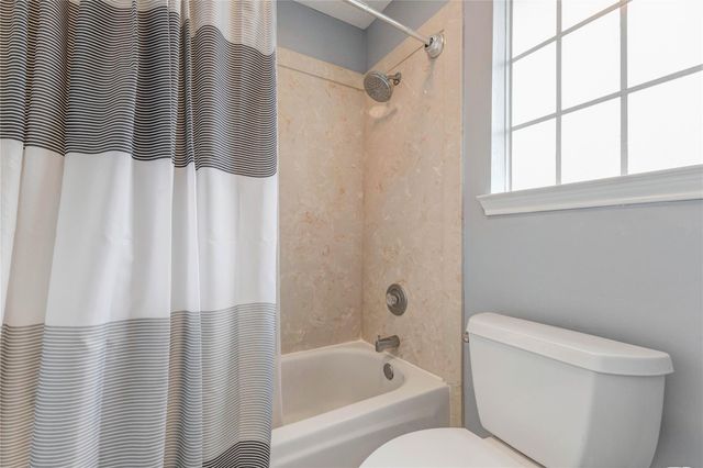 6909 Tournament Drive, Houston, TX 77069