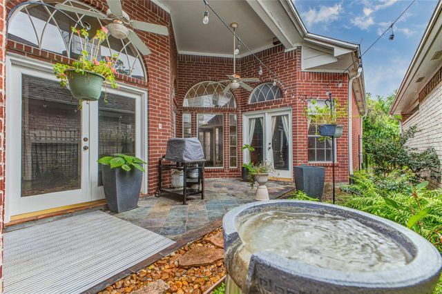 6909 Tournament Drive, Houston, TX 77069