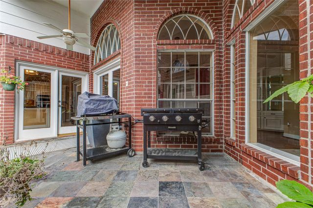 6909 Tournament Drive, Houston, TX 77069