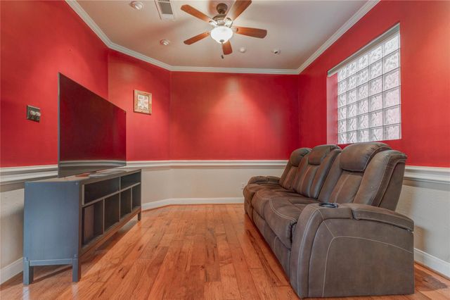 6909 Tournament Drive, Houston, TX 77069