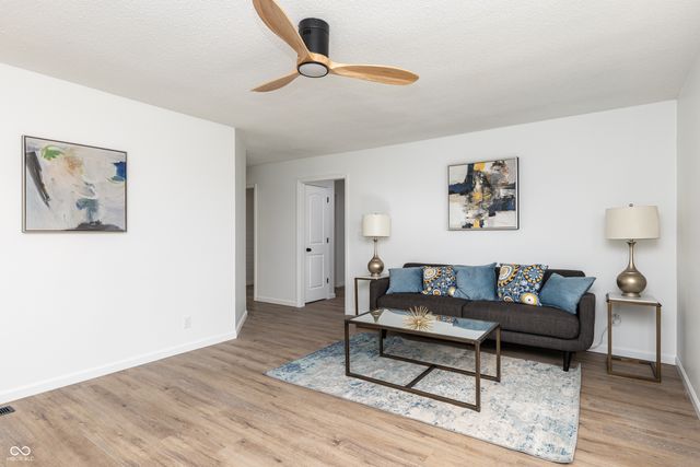 477 S Restin Road, Greenwood, IN 46142