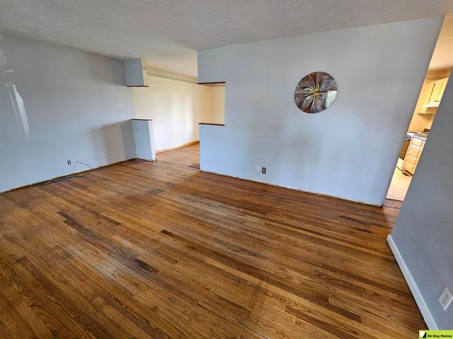 6421 Ogden Street, Omaha, NE 68104