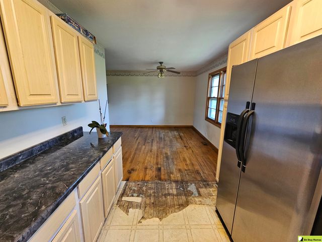 6421 Ogden Street, Omaha, NE 68104