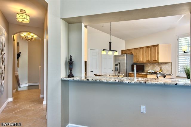 3296 Twilight LN 6202, Naples, FL 34109