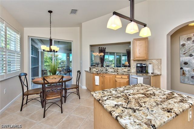 3296 Twilight LN 6202, Naples, FL 34109