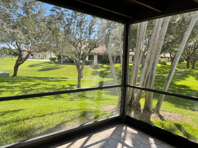 420 Ashwood Place, Boca Raton, FL 33431