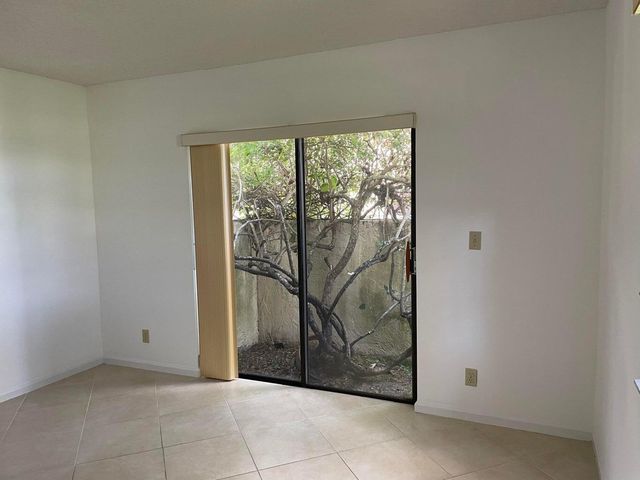 420 Ashwood Place, Boca Raton, FL 33431