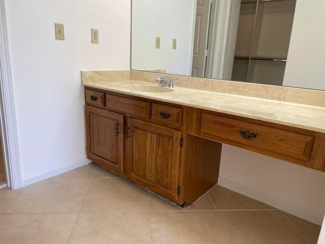 420 Ashwood Place, Boca Raton, FL 33431