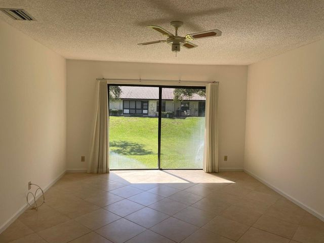 420 Ashwood Place, Boca Raton, FL 33431