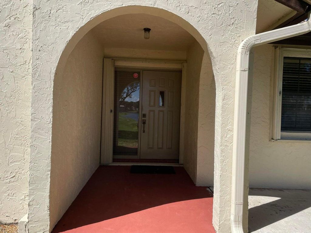 420 Ashwood Place, Boca Raton, FL 33431