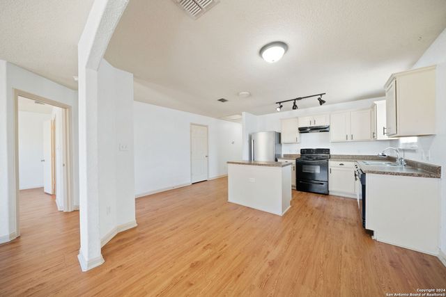 5706 TEXAS CYN, San Antonio, TX 78252