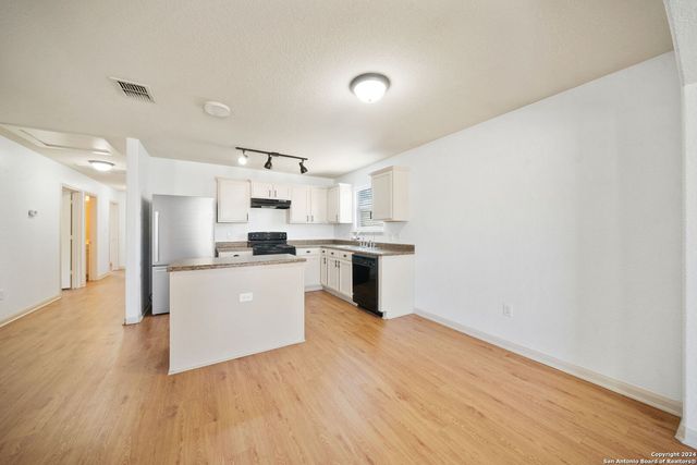 5706 TEXAS CYN, San Antonio, TX 78252