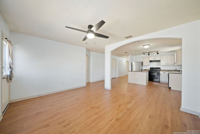 5706 TEXAS CYN, San Antonio, TX 78252