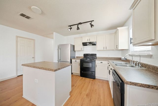 5706 TEXAS CYN, San Antonio, TX 78252