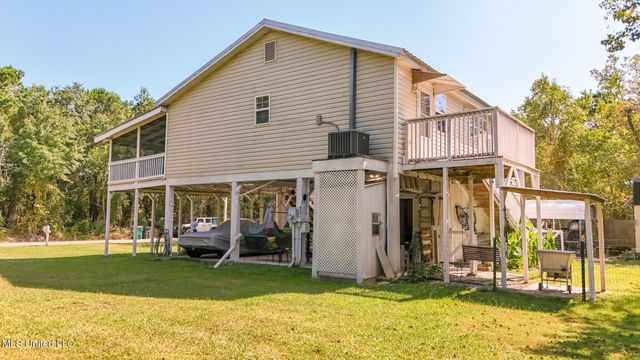 11013 Gull Street, Bay Saint Louis, MS 39520