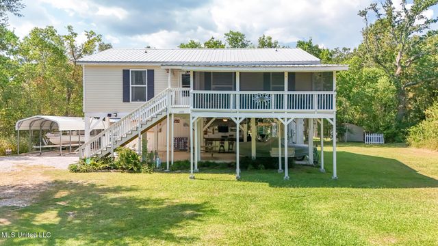 11013 Gull Street, Bay Saint Louis, MS 39520