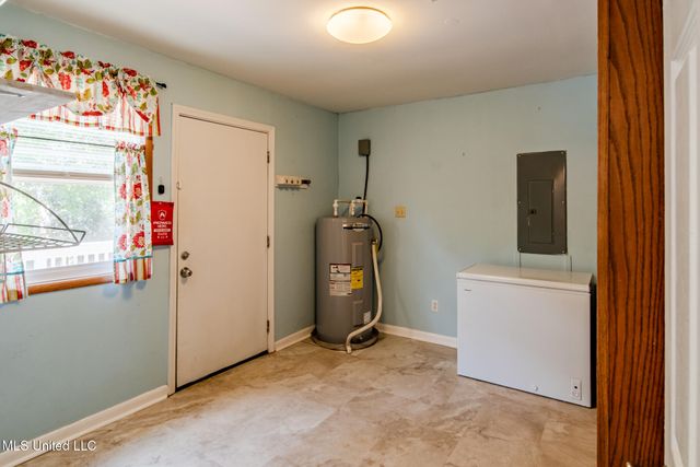 11013 Gull Street, Bay Saint Louis, MS 39520