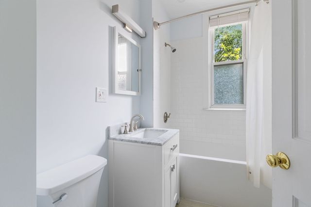 173 Davis St 3, Brookline, MA 02445
